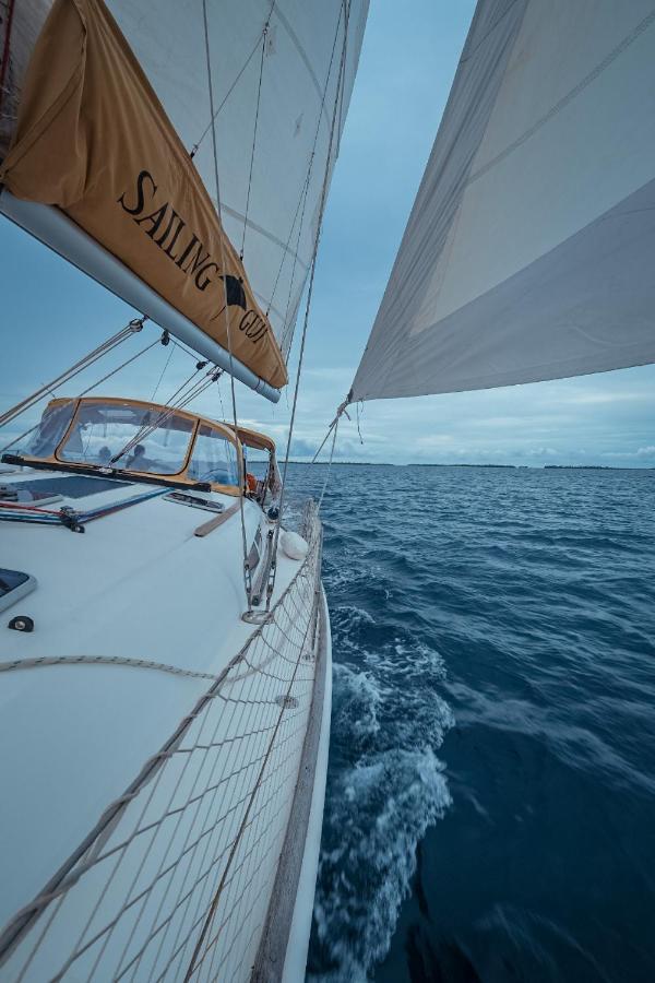 Private Sailingyacht "Guji" With Crew All Inclusive Исла-Вичитупо-Гранде Экстерьер фото
