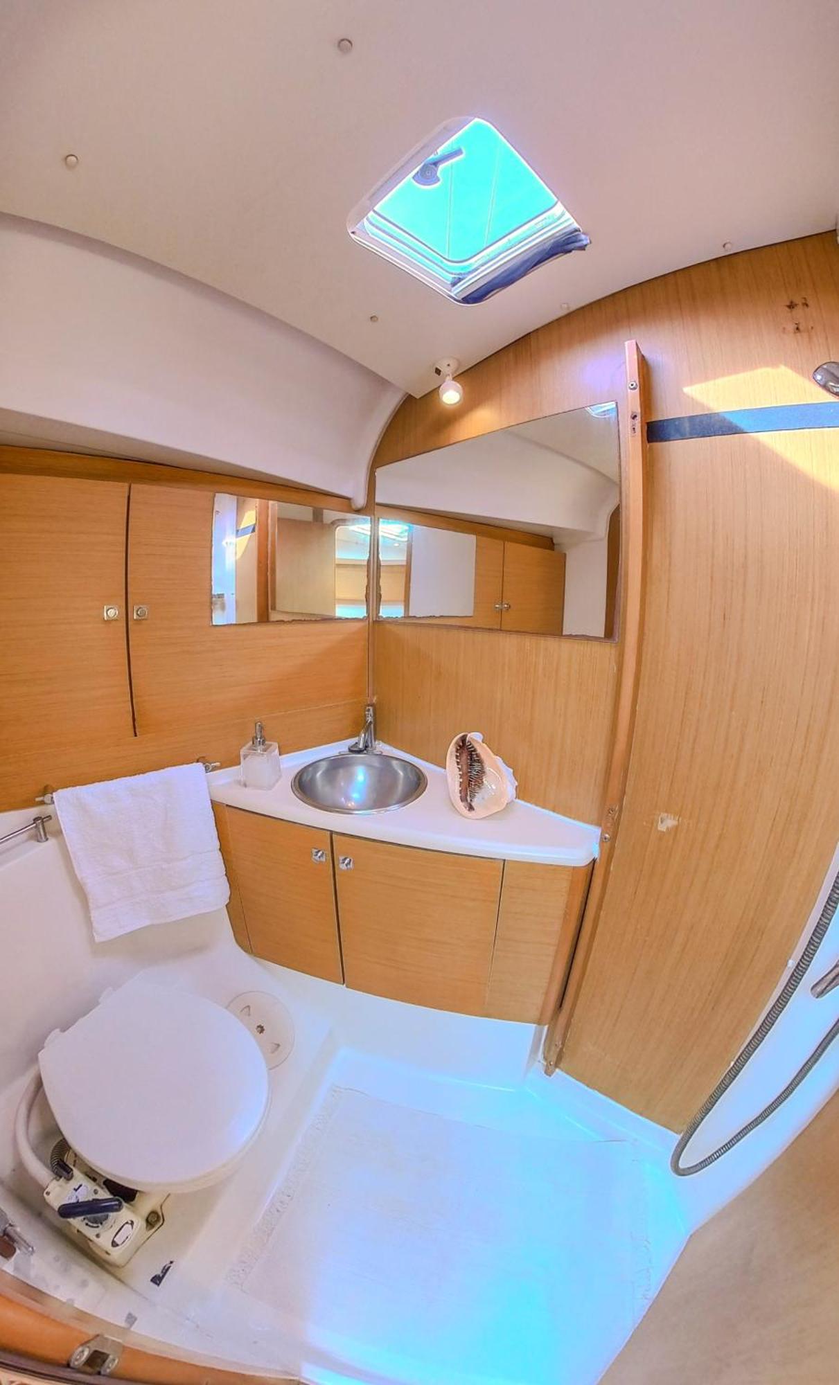 Private Sailingyacht "Guji" With Crew All Inclusive Исла-Вичитупо-Гранде Экстерьер фото
